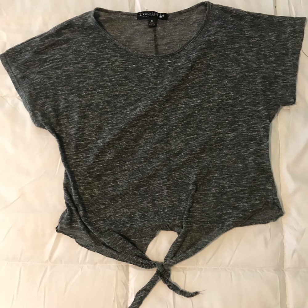 Heather gray tie-front tee